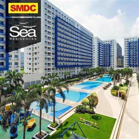 hotels near sm moa